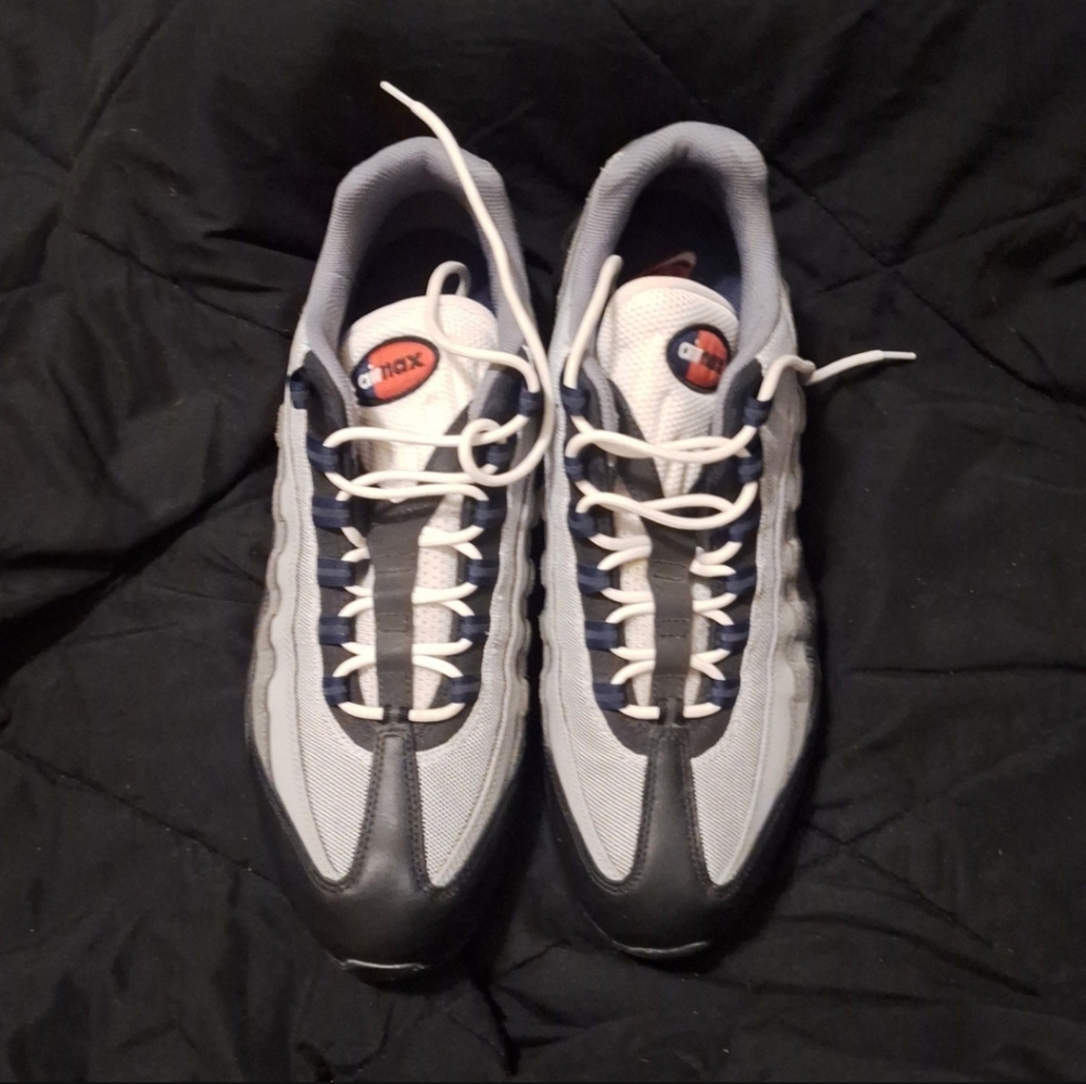 Nike Air Max 95 Black Red Smoke Grey Low Retro Trainers Sneakers Men